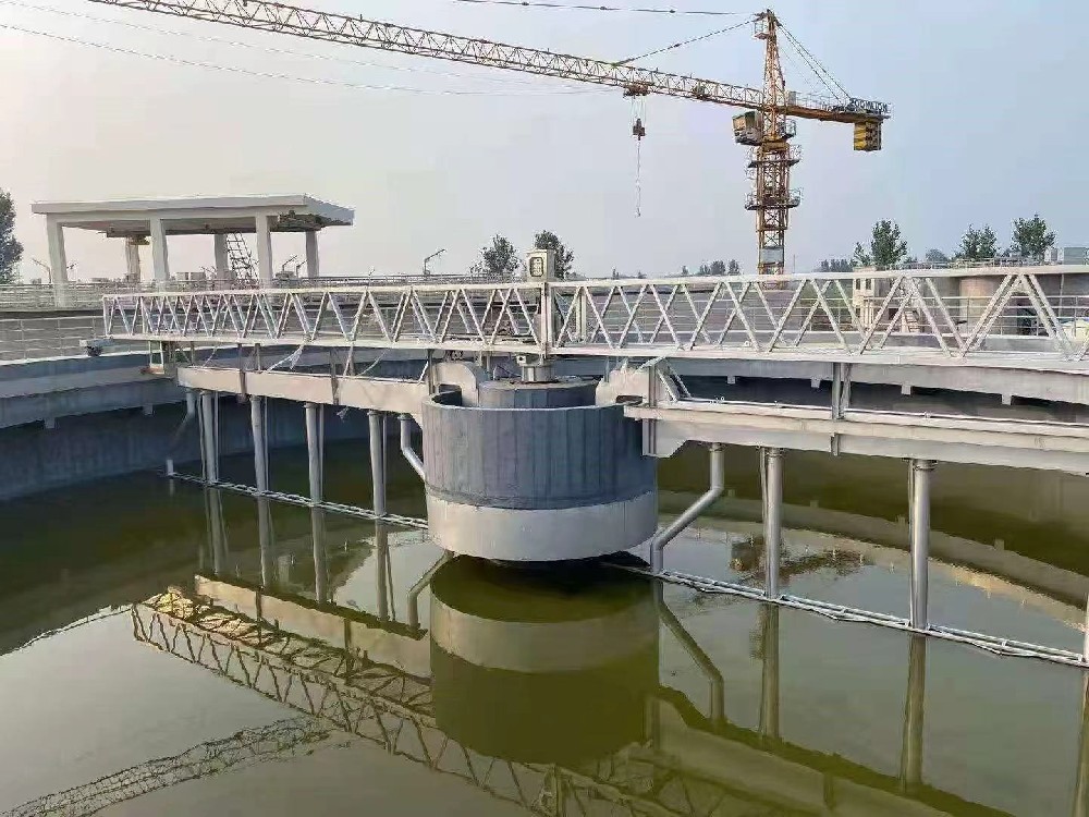 靜壓式周邊傳動(dòng)吸泥機(jī)